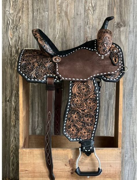 Western Horse Tack Turquoise, Western Tack Sets, Barrel Racing Tack Sets, Bling Horse Tack, Barrel Racing Saddle, Barrel Racing Saddles, Barrel Racing Tack, Barrel Saddle, Western Tack