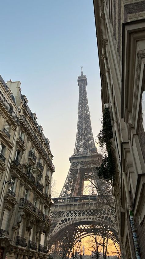 Wallpaper Hippie, Paris Dream, 사진 촬영 포즈, Paris Pictures, Paris Aesthetic, Pretty Landscapes, Paris Photo, Dream Travel Destinations, Dream City