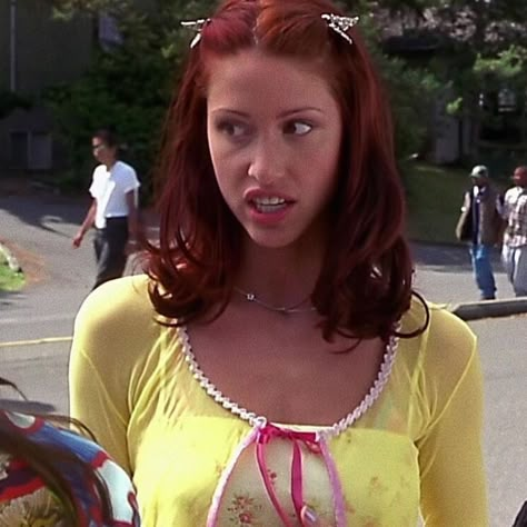 Buffy Gilmore, 90s Red Hair, 90s Red Head Characters, Y2k Hairstyles Red Hair, 2000s Red Hair, Y2k Highlights Hair Red, Y2k Red Hairstyles, 90 Hairstyles 90s Hair, Hair Color Cherry Coke