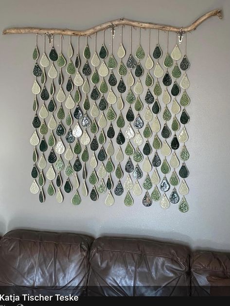 Wall Hanging Pottery, Ceramic Mobile Ideas, Ceramic Hanging Art, Ceramic Wall Hanging Ideas, Pottery Wall Hangings, Clay Windchimes, Hand Built Pottery Ideas, Hanging Ceramics, Ceramic Mobile