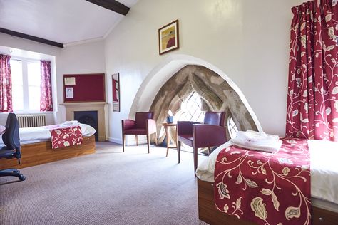 Event Durham: Durham Castle : Castle Bedrooms - Durham University Castle Bedrooms, Black Room Ideas, Durham Castle, University Rooms, Uni Dorm, University Hall, Durham University, University Dorms, Student Dorm