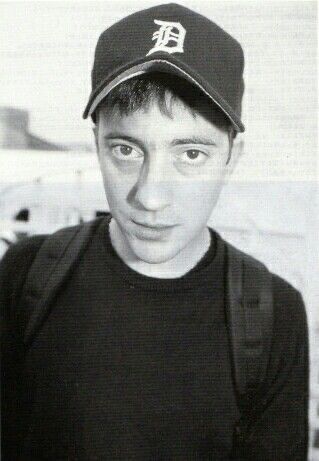 Blur Band, Guitar Guy, Graham Coxon, 90s Bands, Japanese Magazine, Silly Bands, Damon Albarn, Liam Gallagher, The Strokes