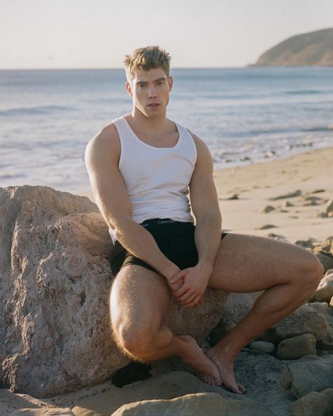 Derek Chadwick’s Instagram post Derek Chadwick, Male Figure, Sleeveless Crop Top, Male Beauty, Instagram Post, Instagram Photos, Instagram Posts, Mens Tshirts, On Instagram