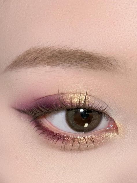 Gradient Makeup, Makeup Inspo, Eye Shadow, Maquillaje De Ojos, Fashion Nails, Makeup Ideas, Makeup Looks, Eye Makeup, Wardrobe