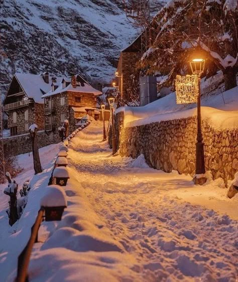 Latest Tweets / Twitter London Snow, Winter Love, Winter Magic, Winter Scenery, Winter Beauty, Winter Pictures, Christmas Scenes, Winter Wonder, Winter Aesthetic