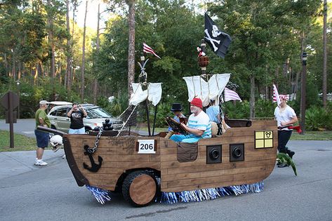 Pirate Ship Golf Cart in Parade | Pirate Ship Golf Cart in P… | Flickr Golf Cart Decorations, Homecoming Floats, Halloween Camping, Fort Wilderness, Custom Golf Carts, Boat Parade, Halloween Parade, Fall Camping, Golf Car