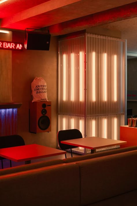 Cafe Bar Interior, Neo Industrial, Wig Inspiration, Kim House, Vienna Hotel, Jazz Bar, Plywood Panels, Dive Bar, Bar Interior