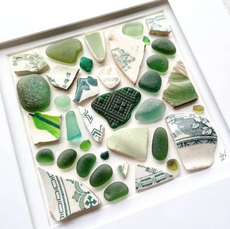 Seaglass Mosaics, Display Sea Glass Ideas, Sea Glass Collection Display, Sea Glass Collage, Sea Pottery Art, Seaglass Crafts, Seaglass Art Beach Theme, Sea Glass Display, Sea Glass Art Beach Scene