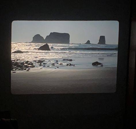 Film projector picture beach Projector Aesthetic, Slide Projector, Projector Photography, Film Projector, Surf Movies, Movie Projector, Teen Beach, Film Reels, Projector Screen