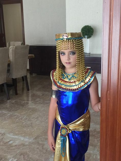 Fancy Dress Competition For Kids, Fancy Dress Ideas For Kids, Fancy Dress Costumes Kids, Recycled Costumes, Egyptian Dress, Fancy Dress Competition, Baby Fancy Dress, Clever Costumes, Egyptian Fashion