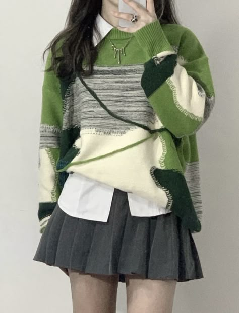 Green Cute Outfits Korean, Outfit Inspo Korean, Alt Y2k, Clothes Streetwear, Korean Outfit Street Styles, Patchwork Sweater, Aesthetic Green, Green Fits, White Outfit