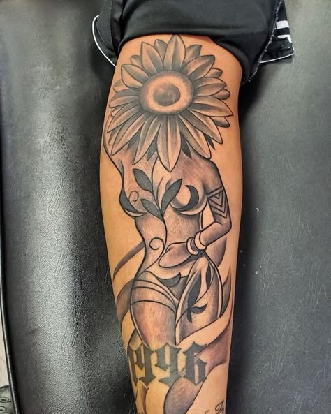 Sunflower Leg Sleeve, Lady With Sunflower Head Tattoo, Sunflower Lady Tattoo, Tattoos For Black Skin Women, Black Women Tattoos Ideas, Black Women Sleeve Tattoo Ideas, Black Culture Tattoos, Black Goddess Tattoo, Cute Thigh Tattoos