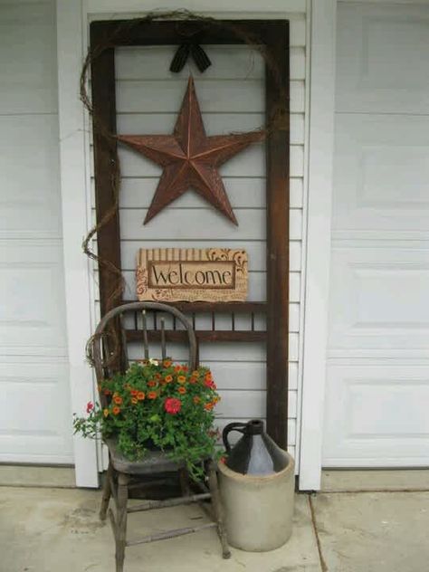 door8 Old Screen Door Ideas, Screen Door Pantry, Screen Door Ideas, Screen Door Projects, Old Window Screens, Modern Shutters, Vintage Screen Doors, Old Screen Doors, Garage Screen Door