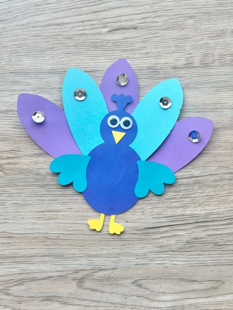 Make Your Own Peacock Paper Craft Kit - Kit + Glue Pen Peacock Crafts For Kids, Peacock Craft Preschool, Peacock Feather Paper Craft, 3d Peacock Craft, Peacock Paper Craft, Peacock Kids Drawing, Peacock Crafts, Peacock Party, Art & Craft Kit