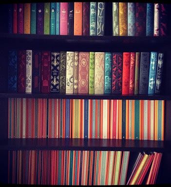 Penguin English Library + Clothbound Classics = Heaven Penguin English Library, Penguin Clothbound, Clothbound Classics, Penguin Clothbound Classics, Classic Bookshelves, Dream Psychology, Snowing Outside, Bookshelf Inspiration, English Library