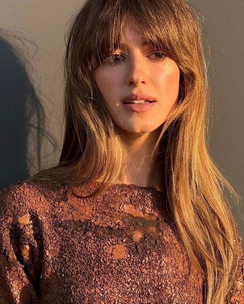 Daisy Edgar Jones, Fringe Bangs, Famous Faces, Layered Haircuts, Messy Hairstyles, Cut And Color, New Hair, Hair Inspo, Hair Inspiration