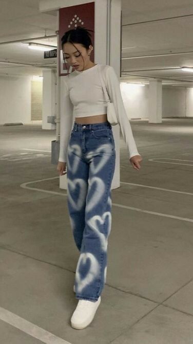 Mode Indie, High Waist Denim Pants, Fashion Butterfly, Korean Outfit Street Styles, Streetwear Jeans, High Waist Denim, Easy Trendy Outfits, Swaggy Outfits, Simple Trendy Outfits