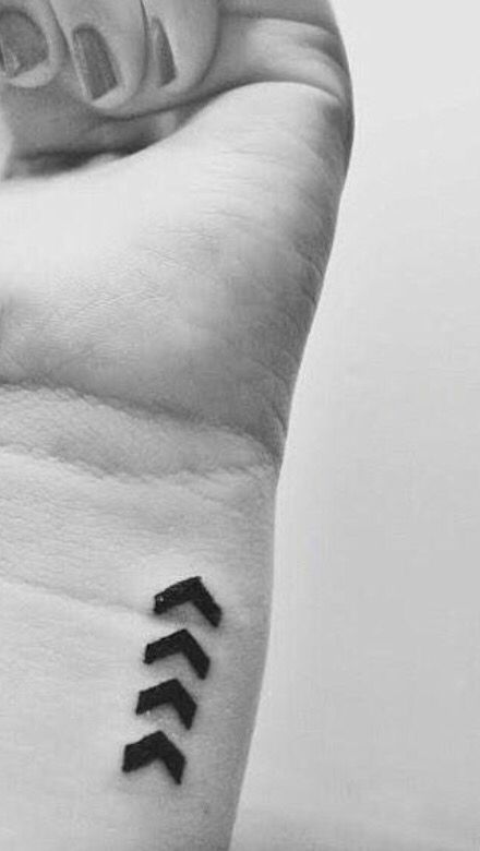 Liam Payne Tattoo Inspo One Direction Small Tattoos Ideas, One Direction Tattoos Liam, One Direction Small Tattoos, Liam Payne Arrow Tattoo One Direction, Liam Payne Tribute Tattoos, Liam Payne Scorpion Tattoo, Ome Direction Tattoo, Liam Payne Nails, Liam Payne Nails Inspired