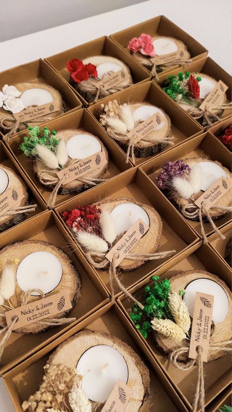 Unique Party Favors My Wedding Favors, Christmas Wedding Favors For Guests, Christmas Party Gifts For Guests, Wood Favors, Rustic Favors, Boho Wedding Favours, Rustic Bridal Shower Favors, Wedding Doors, Earthy Wedding