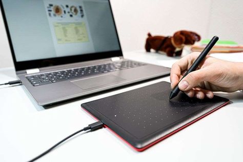 Which Wacom tablet should I get if I'm just starting out on a limited budget? Wacom Pen, Pen Tablet, Wacom Tablet, Student Drawing, Windows Computer, New Samsung Galaxy, Drawing Pad, Mac Pc, Drawing Tablet