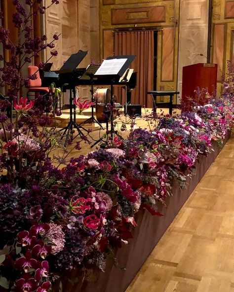 LM Flower Fashion Productions on Instagram: "A #tbt to this exclusive evening at the Konserthuset in Stockholm where we had the honor to style the flower decorations! The podium, where Tim Kliphuis and orchestra performed, was styled with Autumn flowers as classic hydrangea, chrysanthemum, callicarpa, oak, aster and limonium! A proud project that we realized together with our flower fashionable team! Special thanks to Hilverda de Boer, Hydrangeaworld, Machiel, Martijn, Thijs, Joyce and Natasja Podium Flowers, Stage Flowers, College Event Ideas, College Event, Autumn Flowers, Graduation Ceremony, Event Ideas, Fall Flowers, Flower Fashion