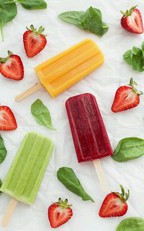 Frozen Fruit Snacks, Thanksgiving Recipes Side Dishes Veggies, Food Recipes For Kids, Yogurt Snacks, Thanksgiving Food Sides, Healthy Popsicles, Super Healthy Kids, Chocolate Covered Strawberry, Fruit And Veggies