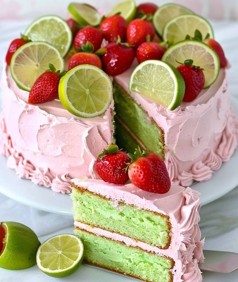 yummy 😋 Strawberry Limeade, Strawberry Frosting, Bread Cake, Cake Recipe, Frosting, Cake Recipes, Lily, Yummy Food, Bread