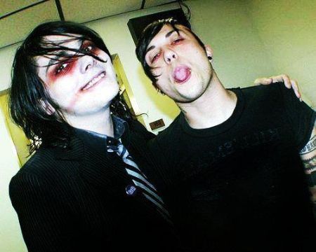 Gerard Way And Frank Iero, Dani Filth, Gerard And Frank, Emo Men, I Love Mcr, Palaye Royale, Mikey Way, Frank Iero, Emo Bands