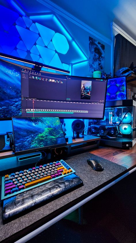 Home Office Color Scheme, Modern Setup, Nerdy Diy, Dream Home Office, Office Layout Ideas, Computer Editing, Setup Inspiration, Elegant Home Office, Best Gaming Setup