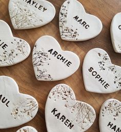 personalised ceramic heart wedding favours Polymer Clay Wedding Favors, Ceramic Wedding Favours, Ceramic Wedding Decor, Clay Wedding Decor, Pottery Wedding Gifts, Ceramic Wedding Gift, Wedding Pottery, Itsekovettuva Savi, Ceramic Hearts