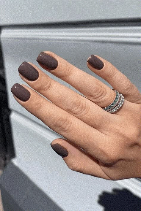 Fall Nail Transformation: Embracing Cozy Colors and Autumn Vibes Nail Shades, Kutek Disney, September Nails, Fall Gel Nails, October Nails, Cute Nails For Fall, Nagel Tips, Smink Inspiration, Casual Nails