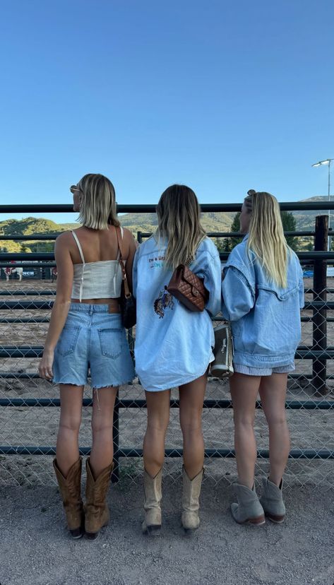 Overalls Cowboy Boots, Western Asthetics Outfit, Clean Cowgirl Aesthetic, Cowgirl Boot Outfits Fall, Cowgirl Boots Summer Outfit, Girly Country Aesthetic, Bozeman Montana Summer Outfits, Western Ranch Aesthetic, Country Festival Aesthetic