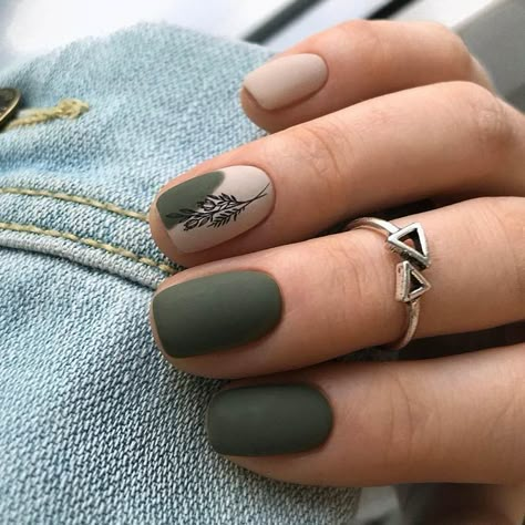 Trendy Manicure, Green Nail, Manicure Ideas, Fall Nail Colors, Fall Nail, Chic Nails, Short Acrylic Nails, Matte Nails, Gorgeous Nails