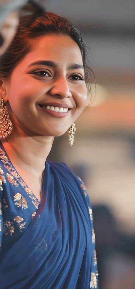 Aishwarya Lekshmi Ponniyin Selvan, Wamiqa Gabbi Hot, Lakshmi Actress, Aishwarya Lakshmi, Aishwarya Lekshmi, Ponniyin Selvan, Wamiqa Gabbi, Actress Hairstyles, Editing Photos