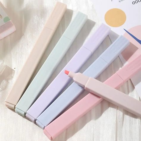 💖 6Pcs Cute Aesthetic Fluorescent Pen Soft Tip School Office Supplies Highlighters Pens Pastel Highlighters Marker Pen 💖 by Samag Shop At cheap price 🤑 Shop now 🛍️ at https://tinyurl.com/2yb89ntj Cute Markers, Pastel Highlighters Pens, Pastel Markers, Pastel Highlighters, Pastel Highlighter, Highlighter Set, Pen Art Drawings, Highlighter Pen, Highlighters Markers