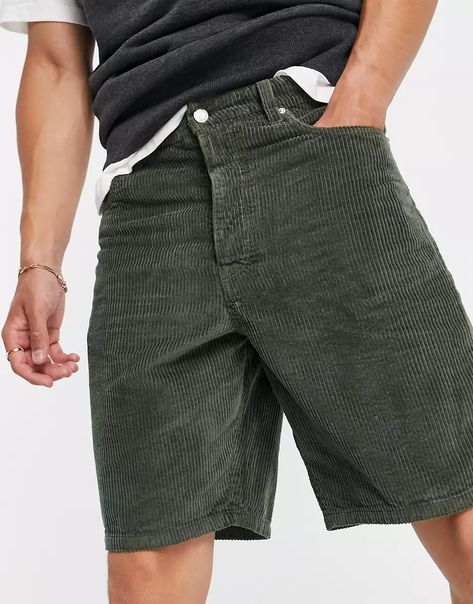 Mens Indie Fashion, Salon Outfits, Mens Cords, Skate Shorts, Skater Shorts, Mens Shorts Outfits, Corduroy Shorts, Khaki Fashion, Streetwear Summer