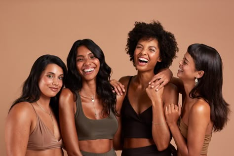 Diversity Photography, Diversity Campaign, Spray Tan Marketing, Beauty Campaign, Minimal Beauty, Sisters Photoshoot Poses, Fashion Beauty Photography, Photoshoot Studio, Shotting Photo