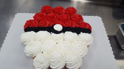 PokeBall cupcake cake Pokemon Ball Cupcake Cake, Pokeball Pull Apart Cupcakes, Pokeball Cupcake Cake, Pokemon Birthday Cupcakes, Pokemon Pull Apart Cupcakes, Pokemon Cupcake Cake, Pokémon Cupcakes, Hosting Themes, Pokeball Cupcakes