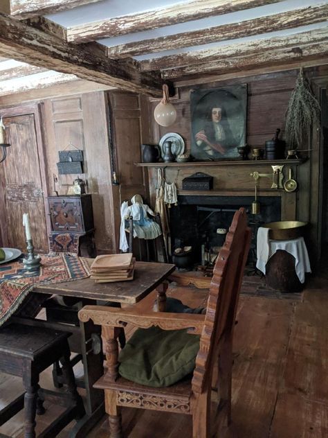 Early 1800s House Interior, 1600s Kitchen, Midcentury Medieval, 1910s Interior Design, 1800s Cottage, Dark Academia Room Ideas, 1800s House, Medieval Home, Vintage Apartment Decor