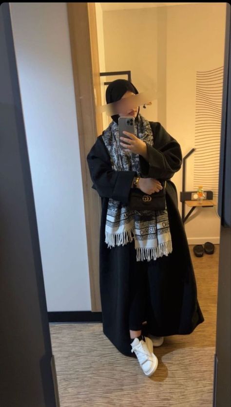 Classic Hijab Outfit, Modest Winter Outfits, Styles Clothing, New Money, 2023 Fashion Trends, Hijabi Fits, Stile Hijab, Winter Shopping, Stylish Hijab