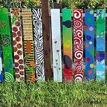 Blue Painted Fences Ideas | Colorful Painting Ideas for Fences Adding Bright Decorations to Yard ... Colorful Painting Ideas, Peace Pole, Garden Totem, Art Pole, Painted Post, Garden Totems, Garden Poles, Pole Art, Garden Posts