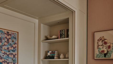 10 clever ideas for storage in the smallest of bedrooms Wall Storage Bedroom, Jib Doors, Small Bedroom Storage Ideas, Bedroom Storage Ideas, Recessed Storage, Bedroom Built Ins, Ideas For Storage, Small Bedroom Storage, Bespoke Beds