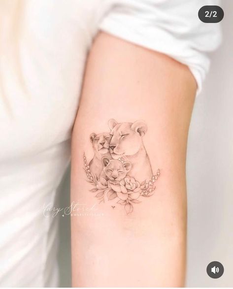 Unique Mother And Son Tattoos, Unique Daughter Tattoos For Mom, Wolf And 2 Cubs Tattoo, Feminine Lion Tattoo For Women, Mother Children Tattoo Ideas, Unique Family Tattoos, Tattoo Jesus, Mother Tattoos For Children, 50 Tattoo