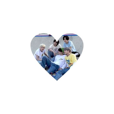 Txt Heart, Kpop Heart Icons, Kpop Heart, Instagram Highlight Cover, Heart Png, New Ios, Highlight Cover, Binder Covers, Blue Hour