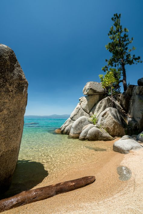 California/Nevada - Lake Tahoe — Explore More Nature Lake Tahoe Waterfalls, Lake Tahoe Beaches, Pretty Lakes In Us, Tahoe National Forest, Lake Tahoe Pictures, Lake Tahoe Aesthetic, South Lake Tahoe Summer, Tahoe Pictures, Lake Tahoe Hikes