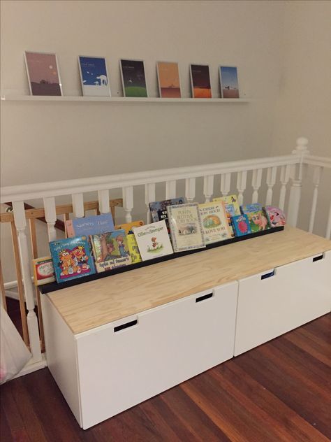 Småstad Ikea Hack, Smastad Ikea Hack, Ikea Toys, Ikea Built In, Box Hacks, Scandinavian Inspiration, Picture Rail, Hallway Storage, Book Holders