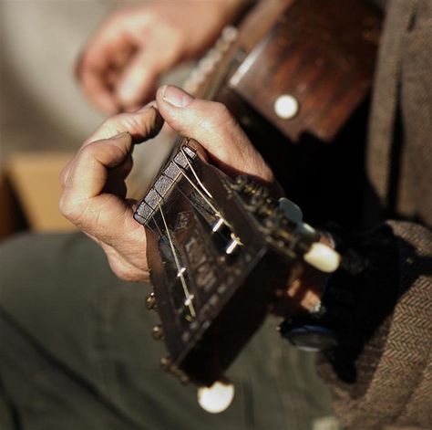 guitar Guitar Photoshoot, Miller Aesthetic, William Miller, Four One Direction, Hawke Dragon Age, Alternative Aesthetic, Joel Miller, Horse Ideas, Bioshock Infinite