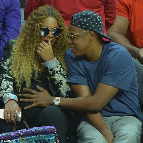 Expecting twins: Beyonce and Jay Z attended a basketball game in LA on Sunday and the Tidal mogul was seen tenderly placing his hand on his pregnant wife's belly Beyonce Pregnant Twins, Pregnant Twins, Beyonce Pregnant, 4 Weeks Pregnant, Beyonce Knowles Carter, Expecting Twins, Beyonce Style, Beyoncé Giselle Knowles-carter, Beyonce And Jay Z