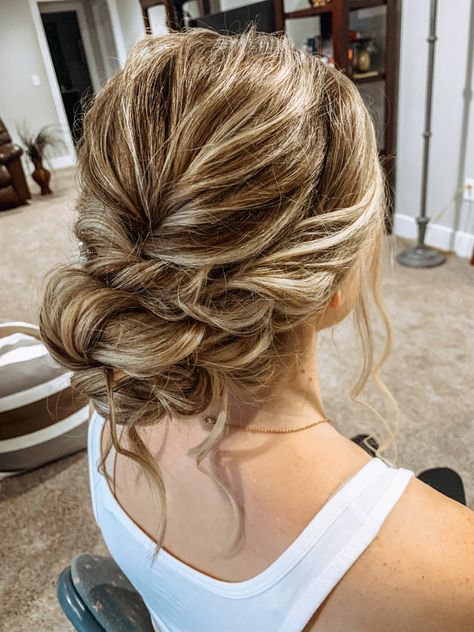 Bridesmaid Updo One Shoulder Dress, Wedding Updo For Wavy Hair, Wedding Casual Updo, Boho Updo With Headband, Wedding Hairstyle Bridesmaid, Boho Wedding Updo Messy Buns, Boho Prom Updo, Mid Height Updo Wedding, Boho Bridesmaid Hairstyles Updo