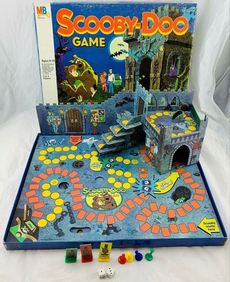 Scooby Doo Board Game, Retro Board Games, Board Games Aesthetic, Scooby Doo Games, Board Game Design, Vintage Board Games, Milton Bradley, The Player, Halloween Games